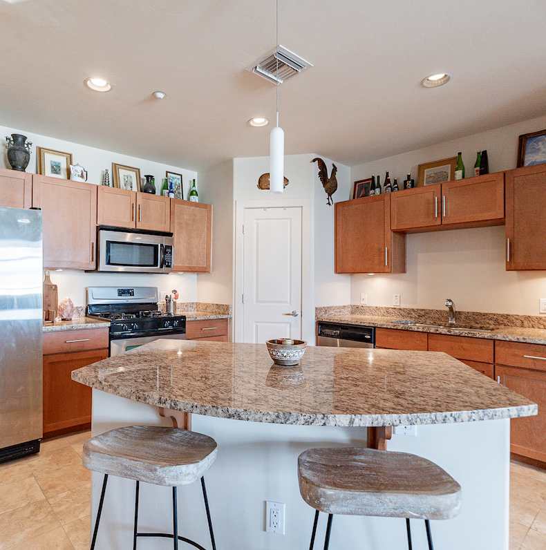 Urban - Modern condos - Tempe Town Lake