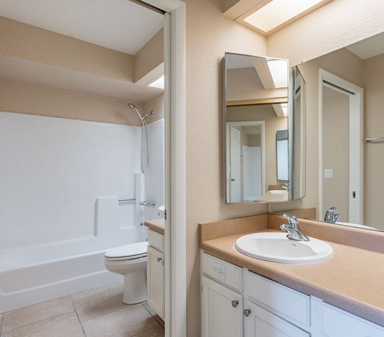 Papago Park - Tempe Town Lake - Condominium